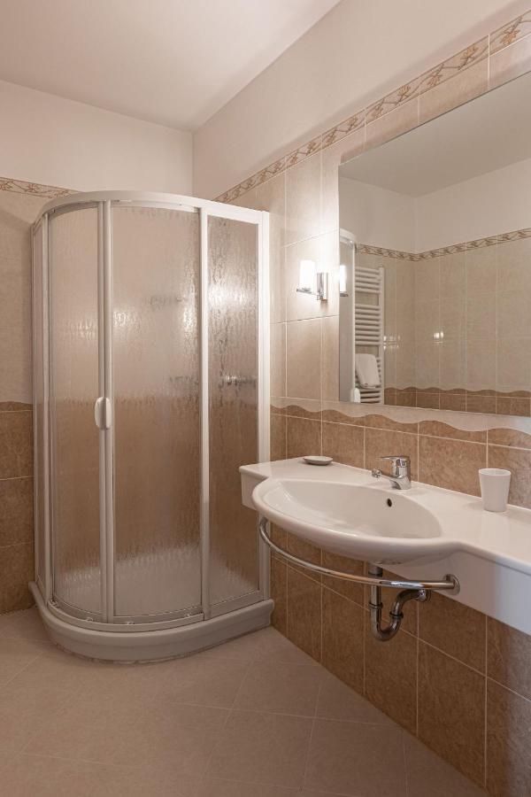 Gruenwald Hotel Salorno Kültér fotó