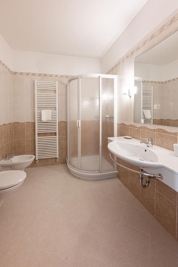 Gruenwald Hotel Salorno Kültér fotó